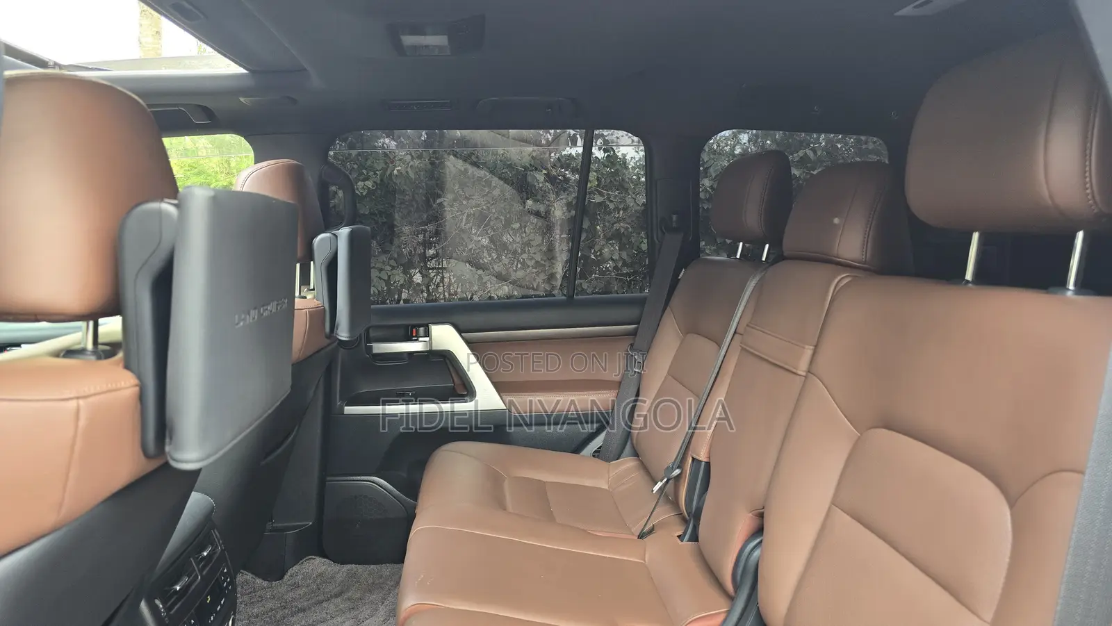 Toyota Land Cruiser 4.6 V8 ZX 2020 Gray