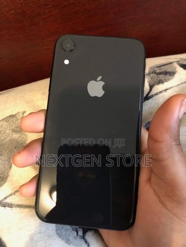 Apple XR 64 GB Black - thumbnail 2