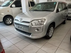 Toyota Succeed 2019 White