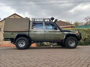 Toyota Land Cruiser 2013 Green