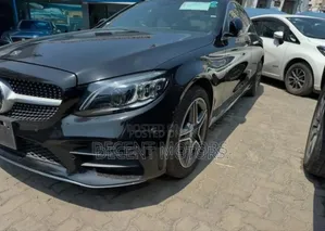 Mercedes-Benz C220 Classic 2019 Matt Black