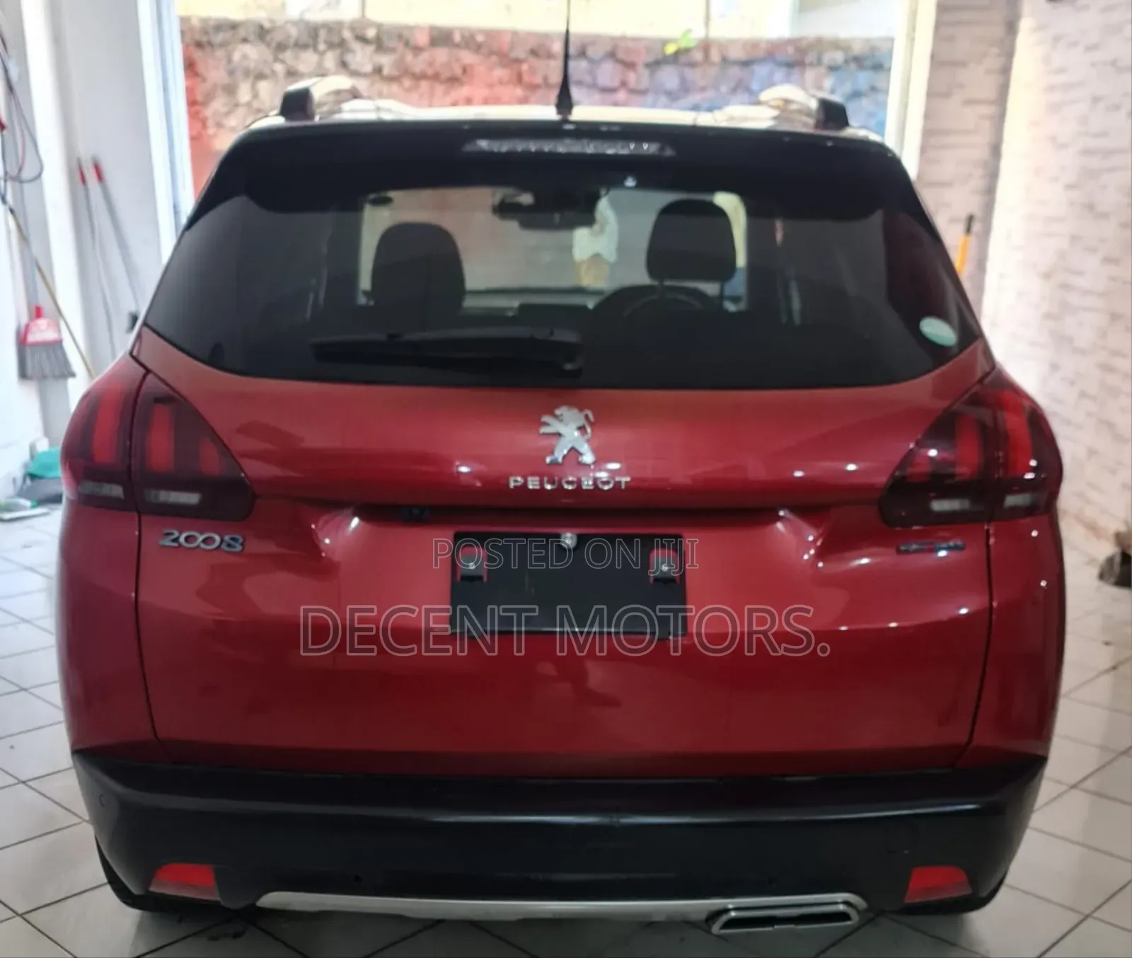 Peugeot 2008 1.6 BlueHD (100 Hp) 2019 Red