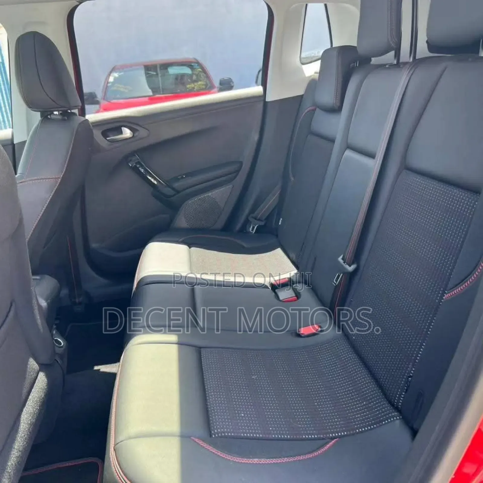Peugeot 2008 1.6 BlueHD (100 Hp) 2019 Red