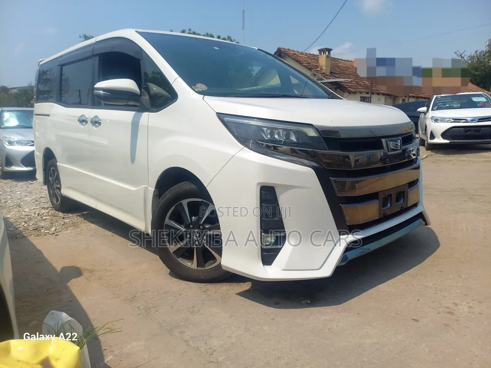 Toyota Noah 2019 White
