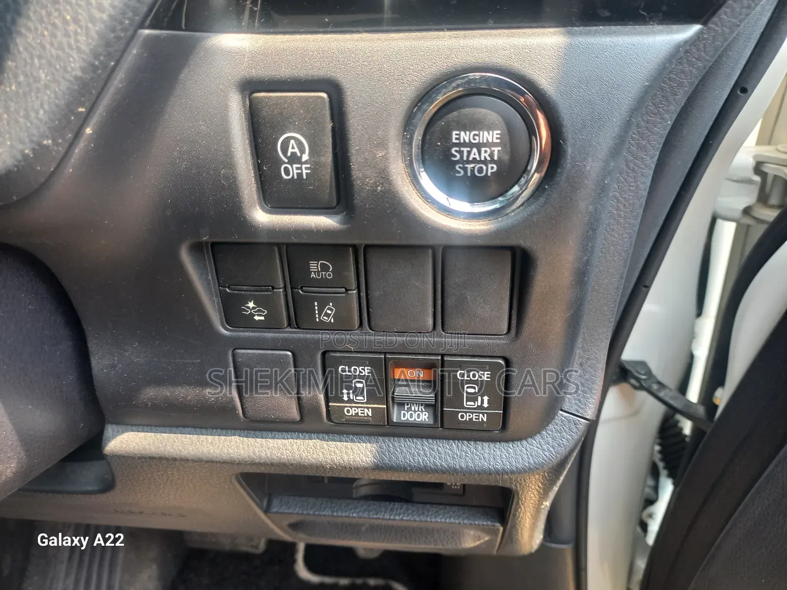 Toyota Noah 2019 White
