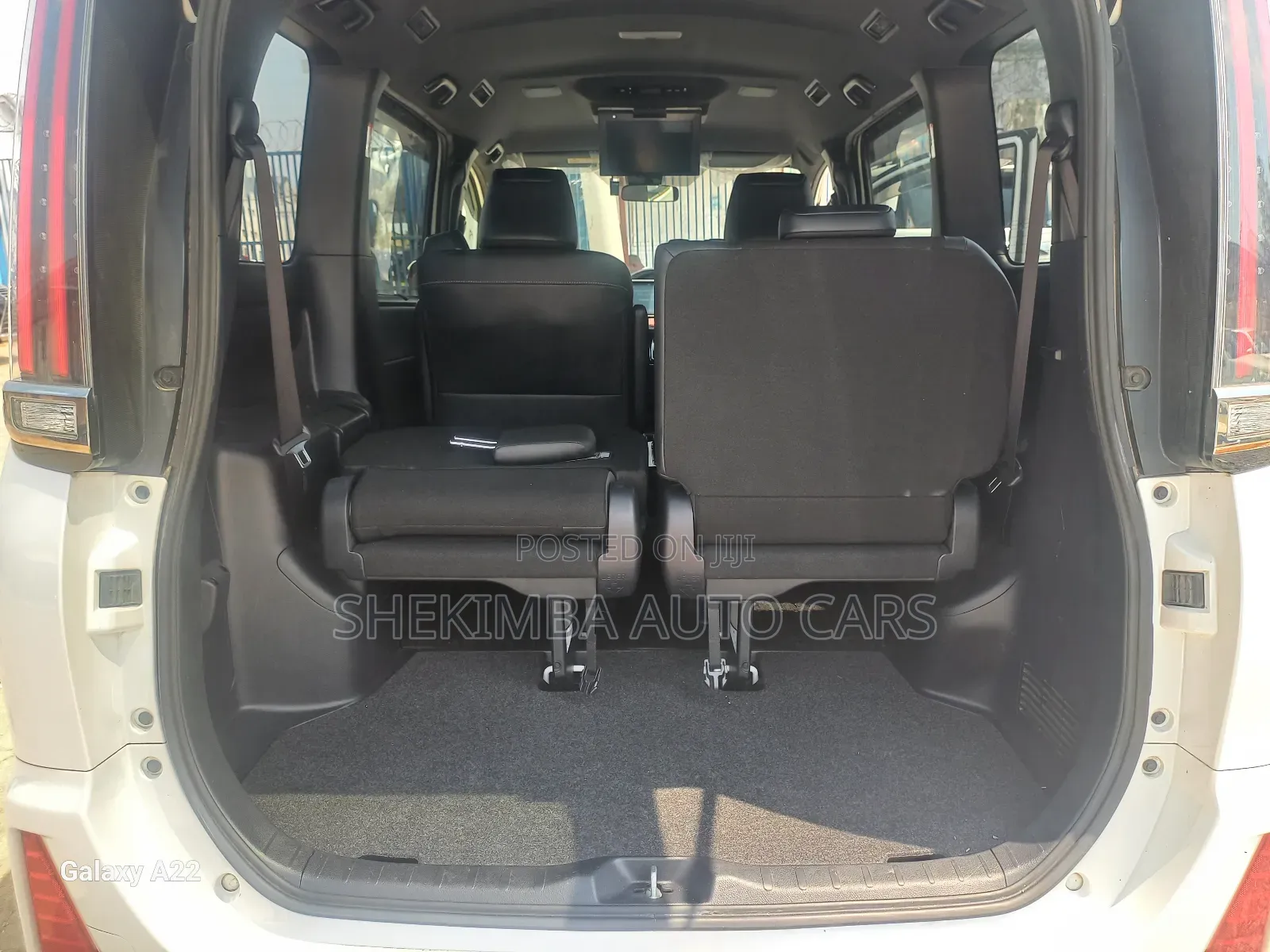 Toyota Noah 2019 White