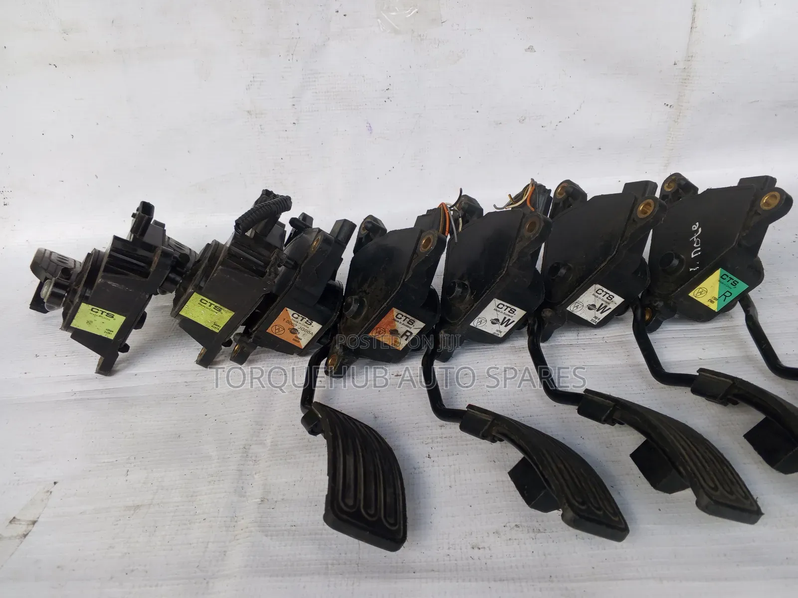 Nissan Tiida,March,Note Accelerator Pedal