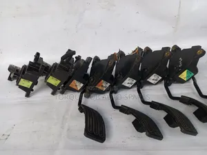 Nissan Tiida,March,Note Accelerator Pedal