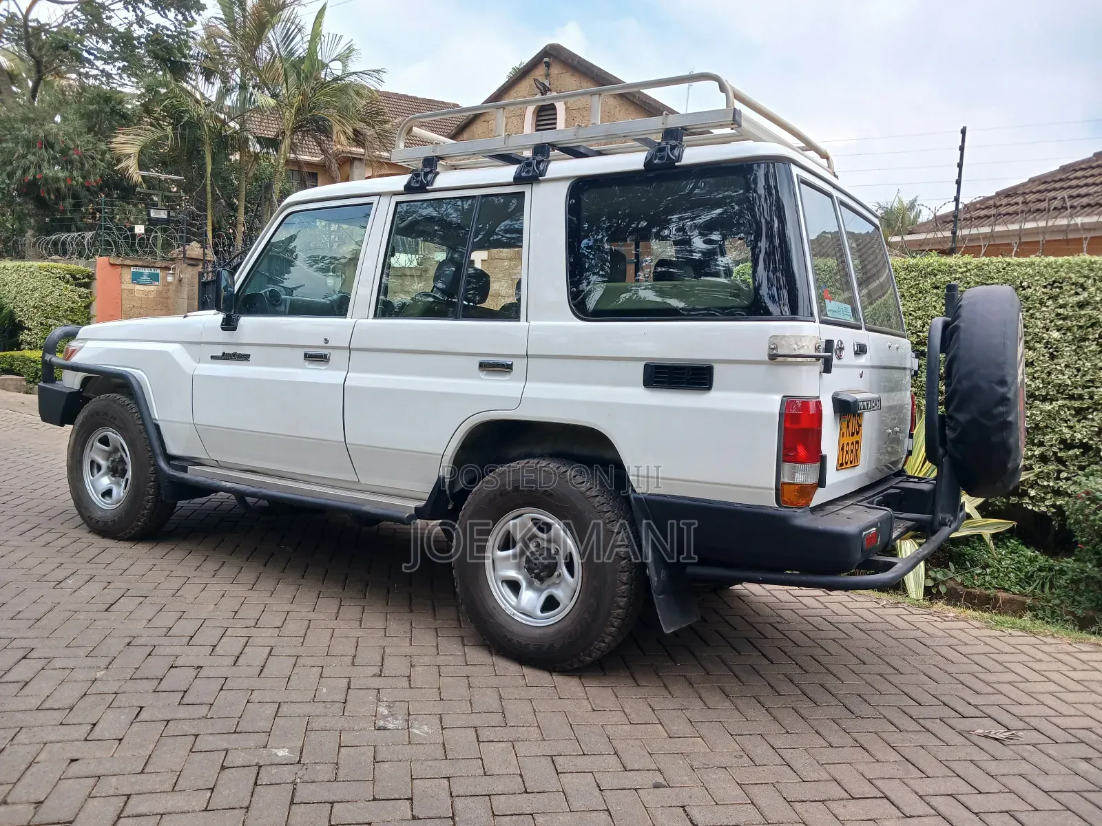 Toyota Land Cruiser 2018 White