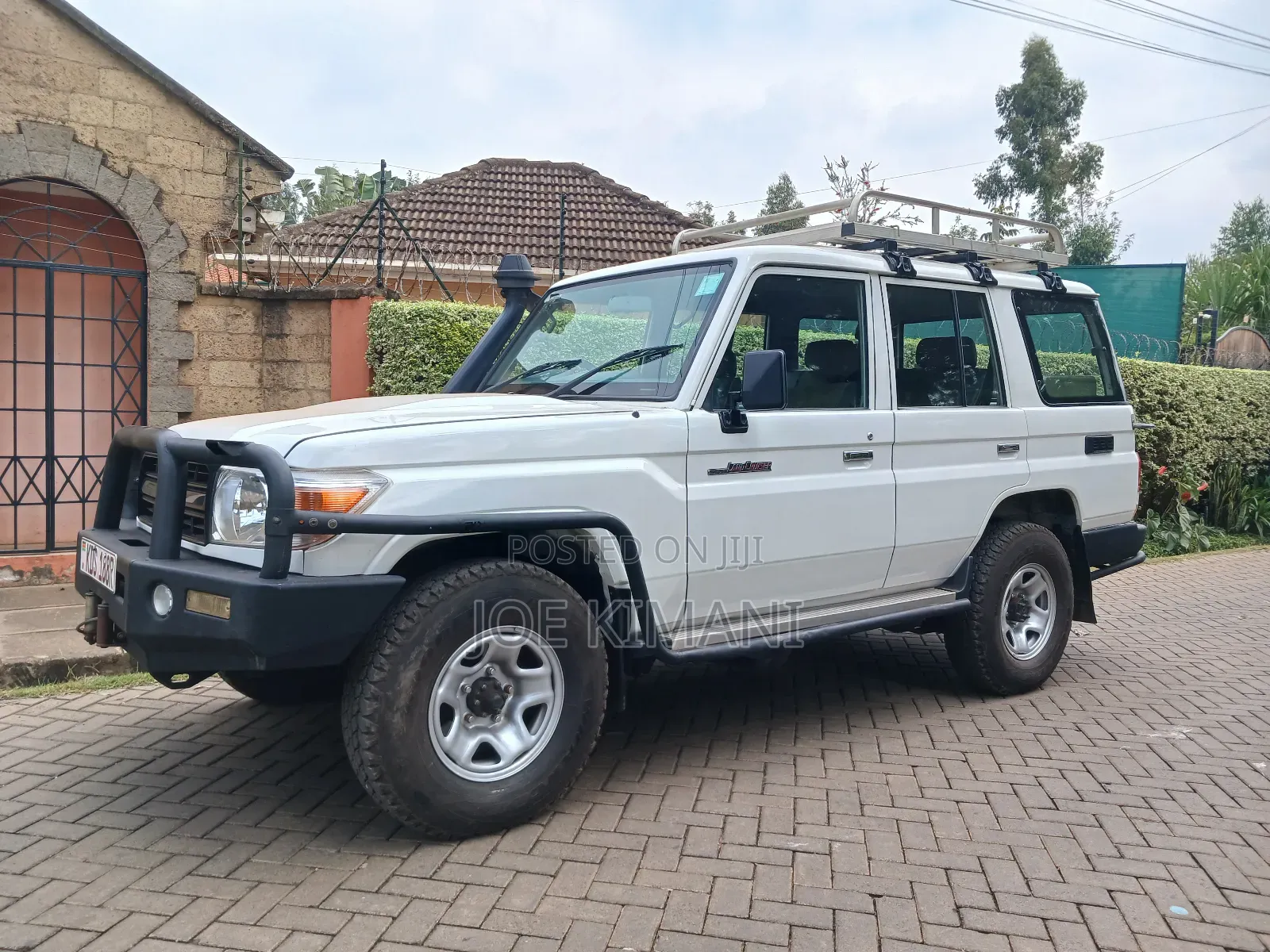 Toyota Land Cruiser 2018 White