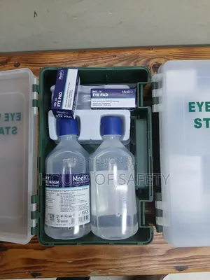 Mountable Emergency Eye Wash