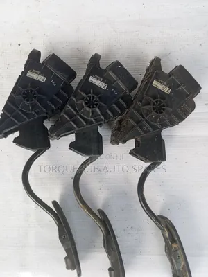 Toyota Hilux 2014 Accelerator Pedal