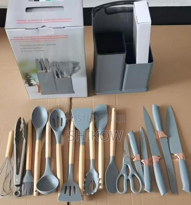 19-Piece Silicone Cutlery Set. - main view