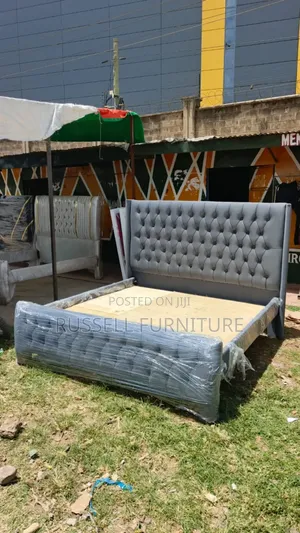 Well Furnished Chester Bed