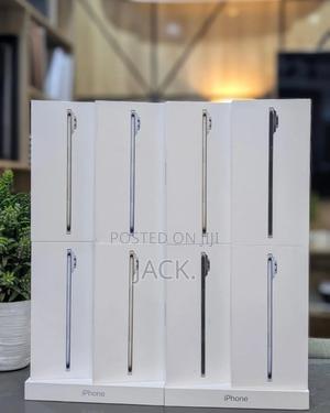 New Apple iPhone 17 256 GB Silver - thumbnail 2