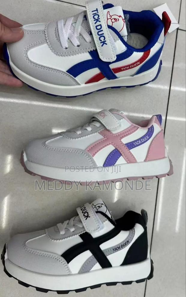 Classy Unisex Babies Sneakers - main view