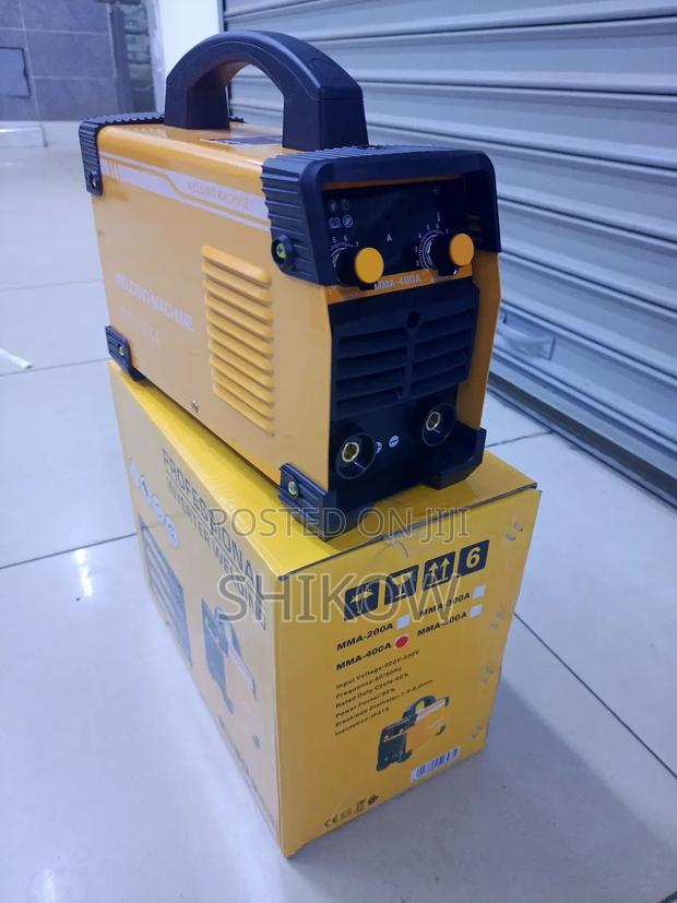 Dewalt 400amp Portable Inverter Arc Welding Machine (Manual Metal Arc)