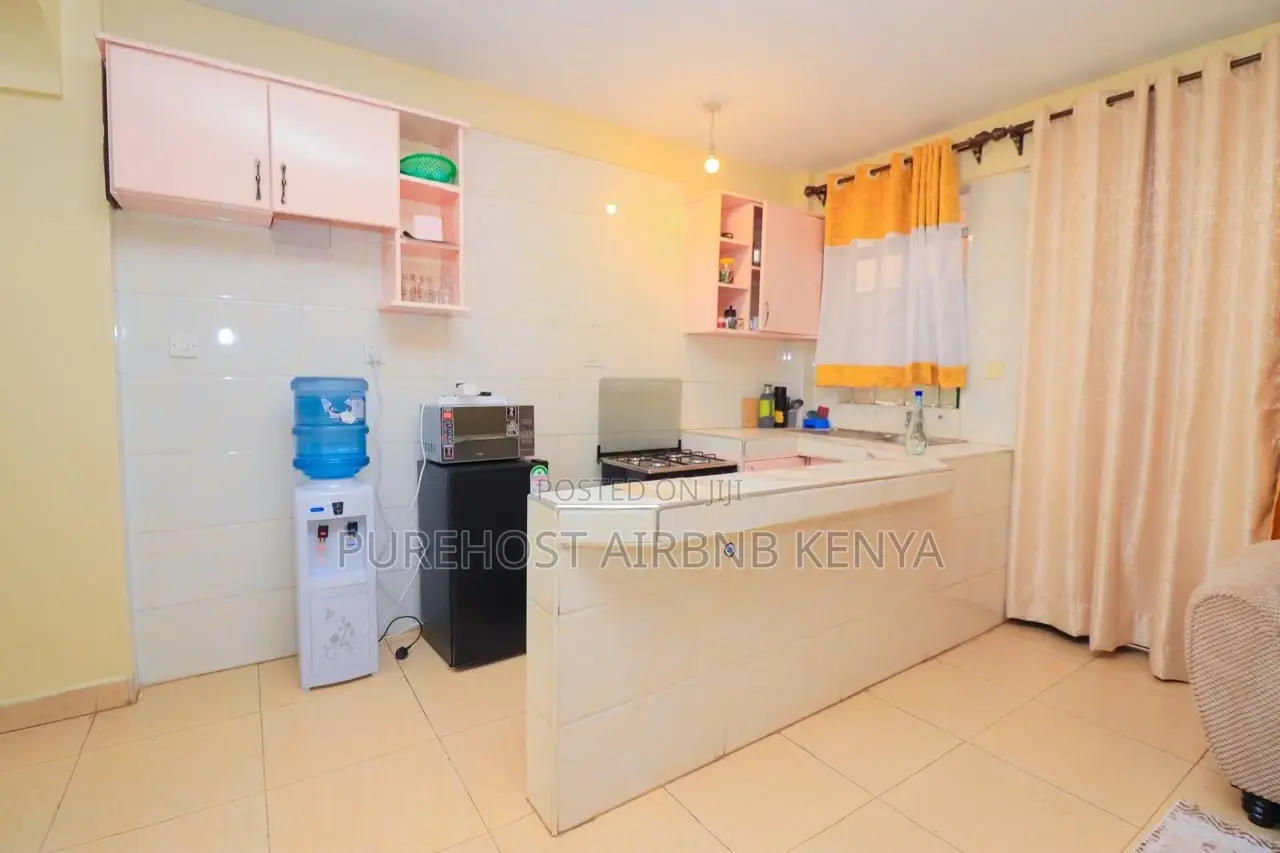 Purehost 1bedroom Airbnb in Parklands-Ngara- Stima Plaza