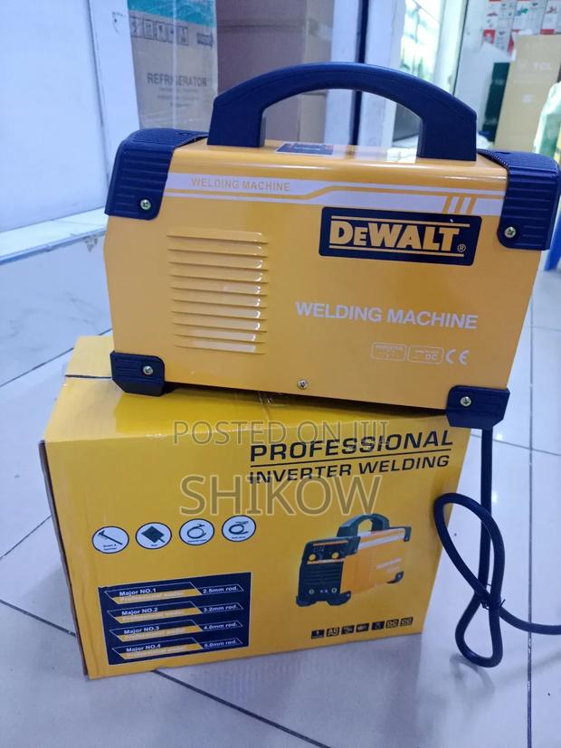 Dewalt 500amp Portable Inverter Arc Welding Machine (Manual Metal Arc)