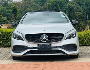 Mercedes-Benz A-Class 2018 Silver