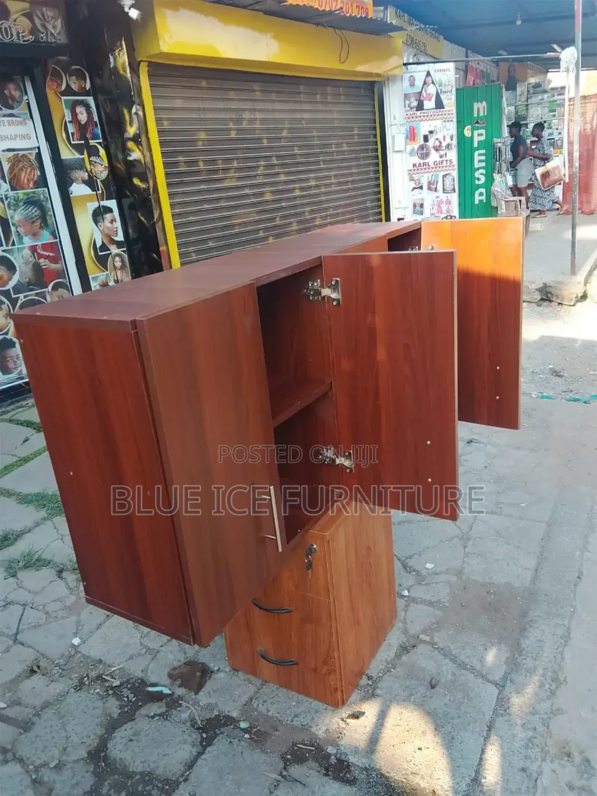 Extensive Cabinet Cabinet