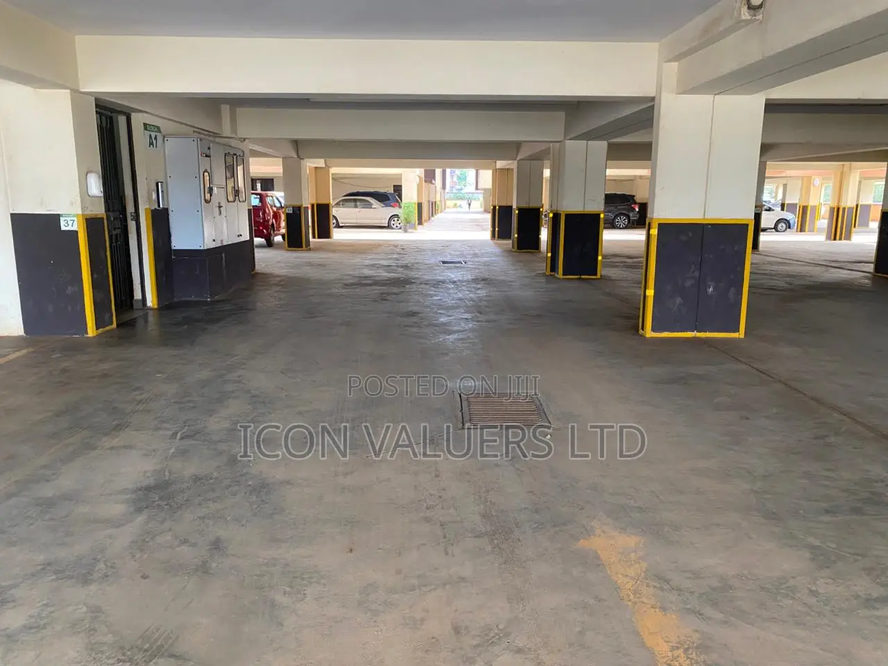3bdrm Apartment in Waiyaki Way, Loresho for sale