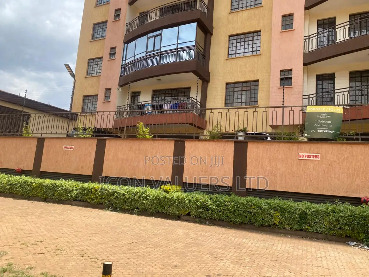 3bdrm Apartment in Waiyaki Way, Loresho for sale