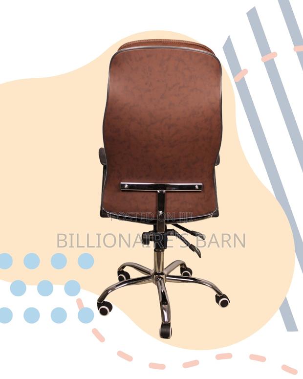 Swivel Ergonomic Executive Pro-Grade Mesh | Comfort Meets Style - thumbnail 4