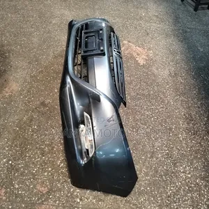 Honda Insight Front Bumper Complete With Fog Lamps and Grille