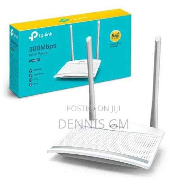 Tp-Link Tl-Wr820n 300 MBPS Multi-Mode Wi-Fi Router - main view