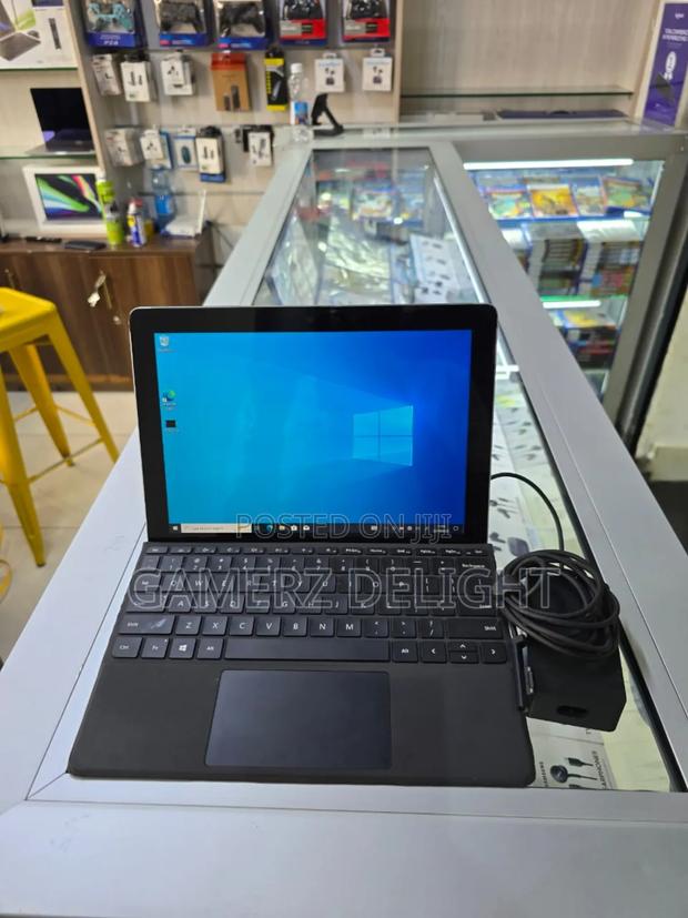 Microsoft Surface Go 64 GB - main view