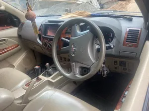 Toyota Hilux 2008 Gray