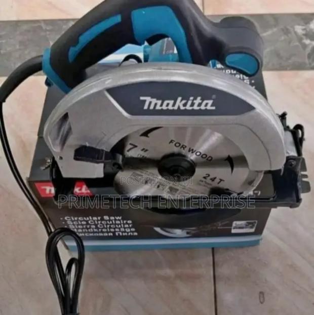 Makita Corded Circular Saw (Primetech) - main view