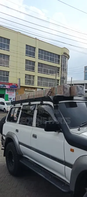 Lc80 Series Roof Rails.