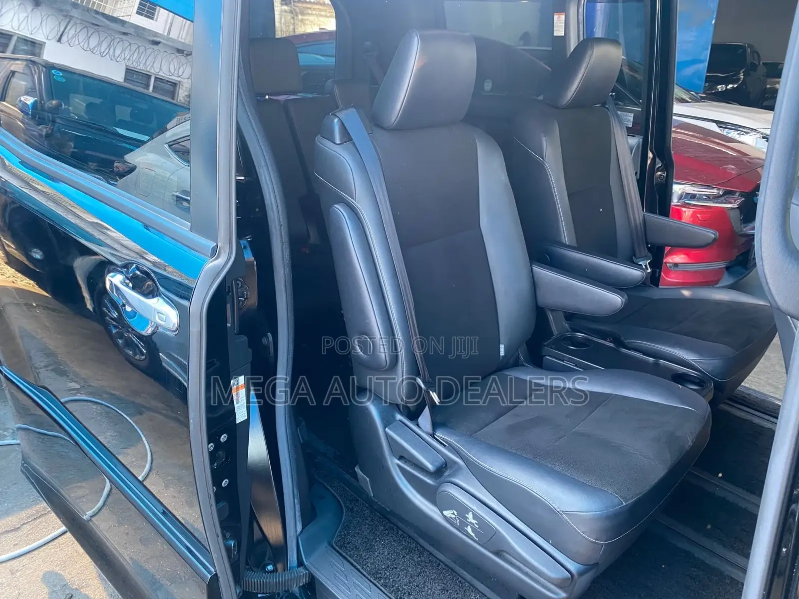 Toyota Noah 2018 Black