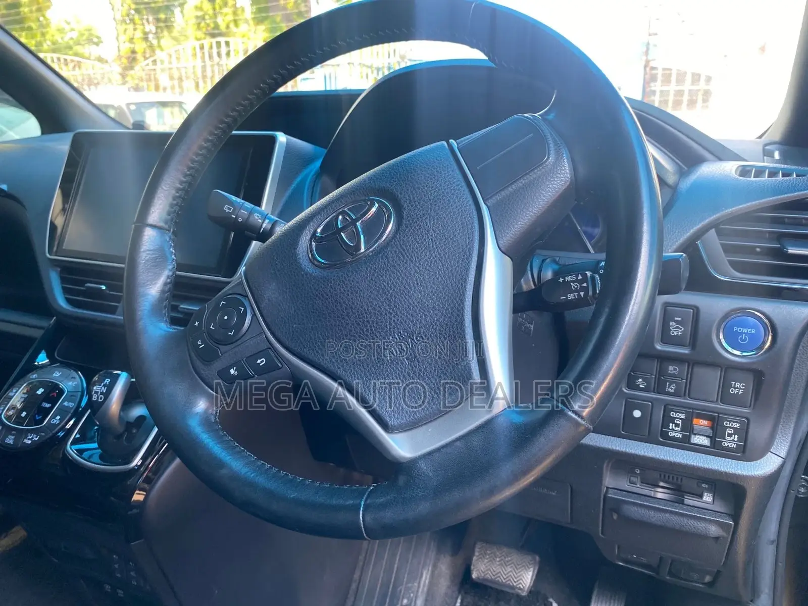 Toyota Noah 2018 Black