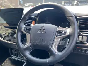 Mitsubishi Outlander 2018 Black