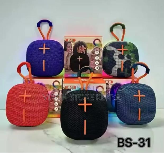 Bs31 Portable Bluetooth Speaker Small Elegant Audio Speaker With Fm - main view