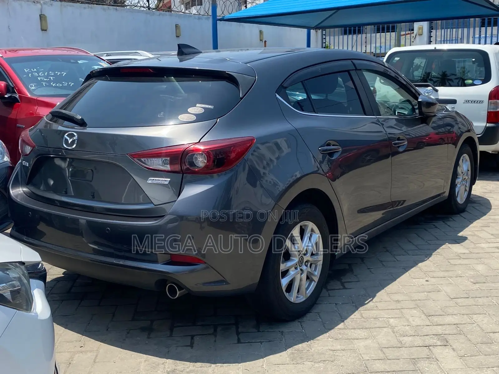 Mazda Axela 2018 Gray