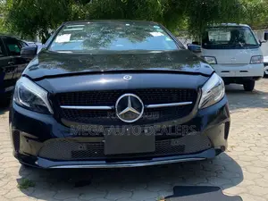 Mercedes-Benz B-Class B180 Petrol 2018 Black