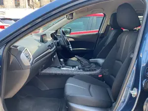 Mazda Axela 2018 Blue