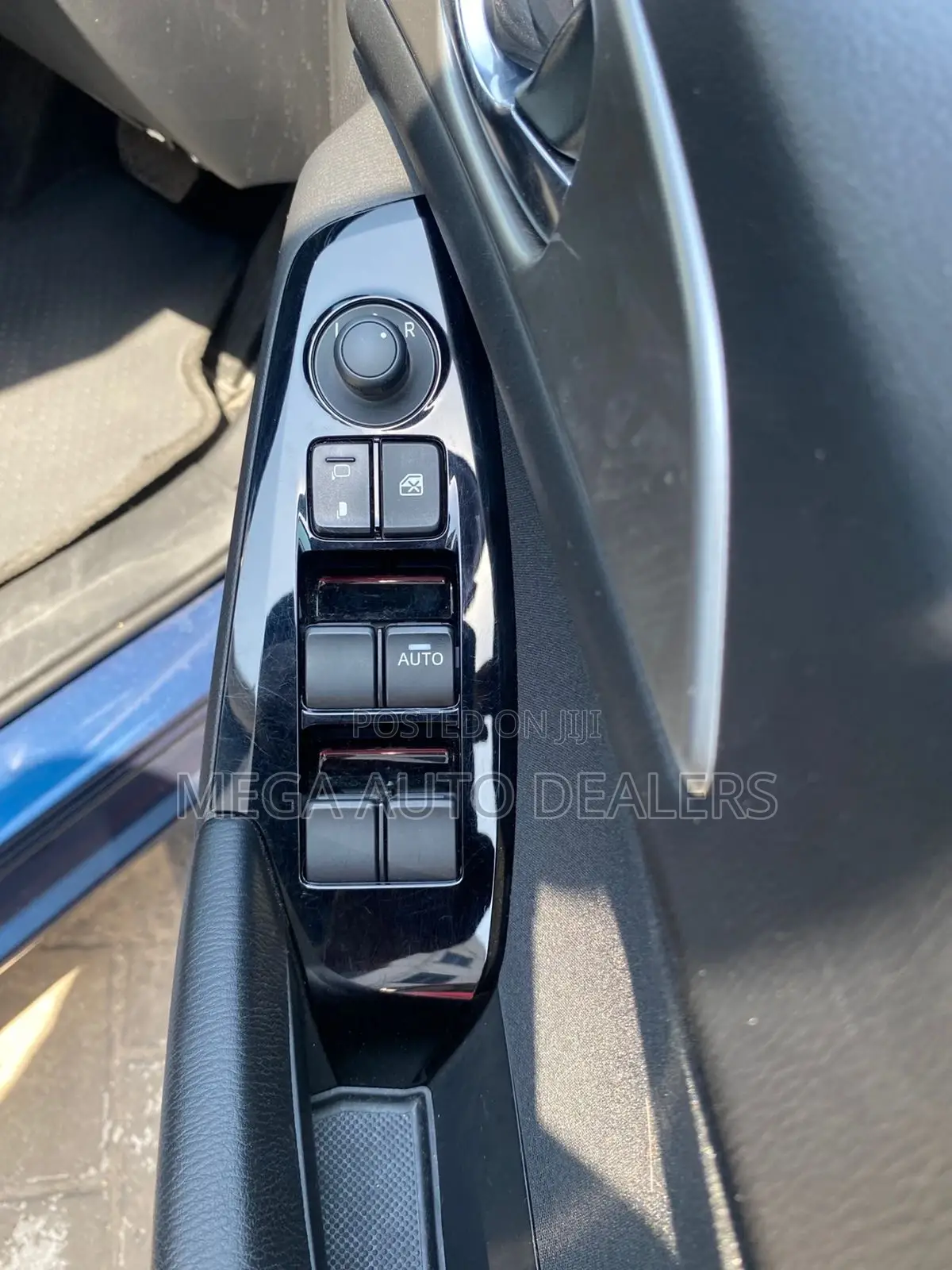 Mazda Axela 2018 Blue