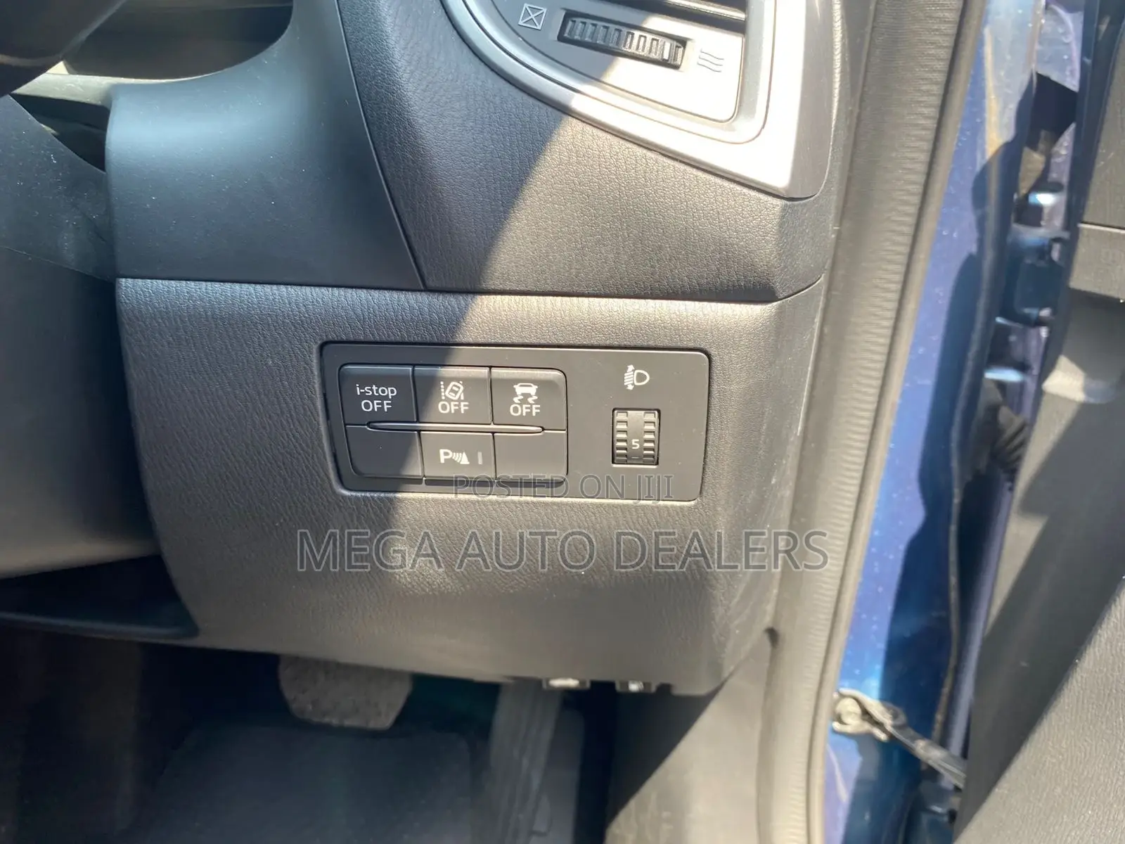 Mazda Axela 2018 Blue