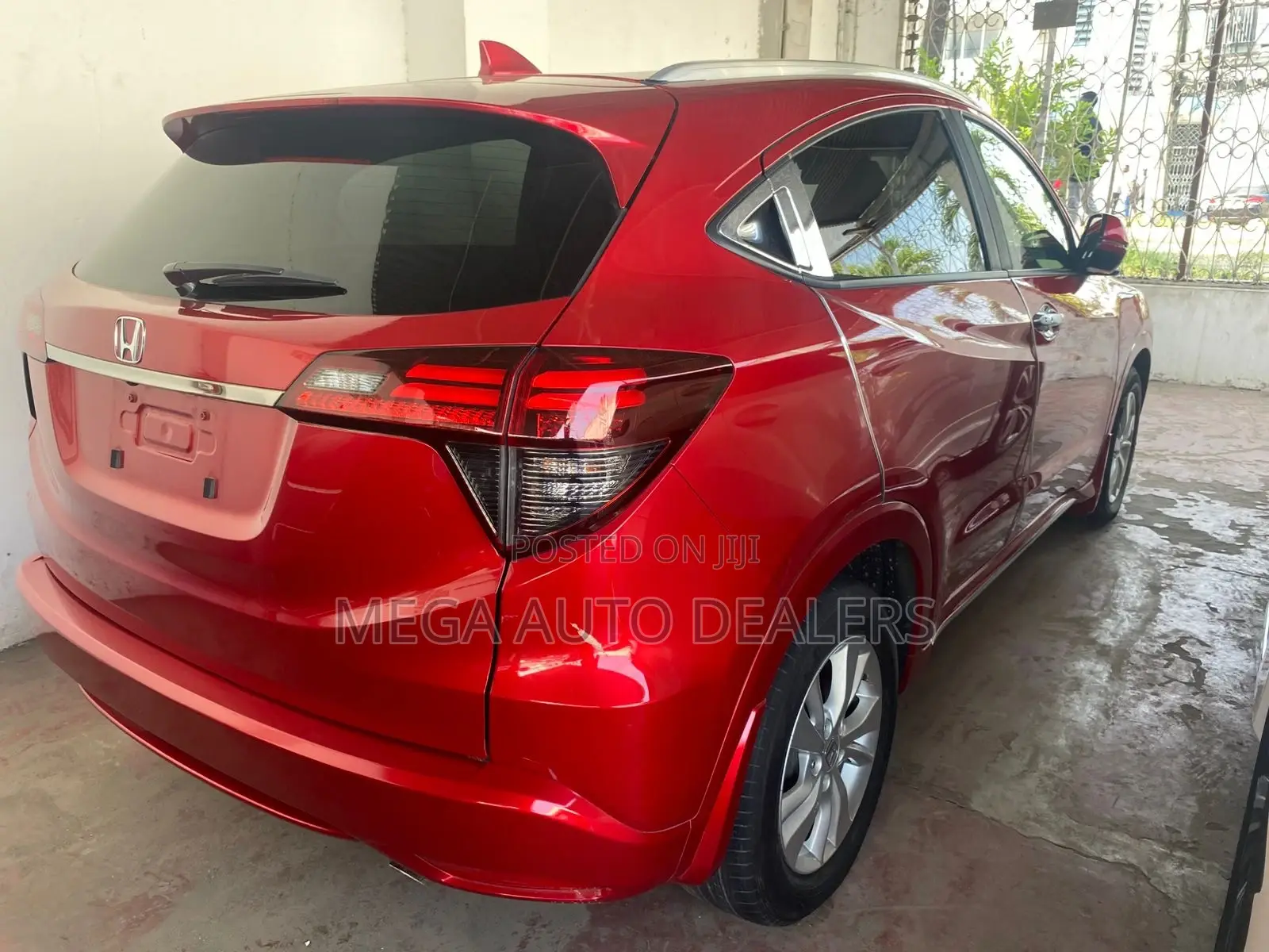 Honda Vezel 2018 Red