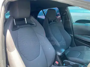 Toyota Corolla 2018 White