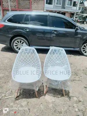 Breathable Back Eames Chair