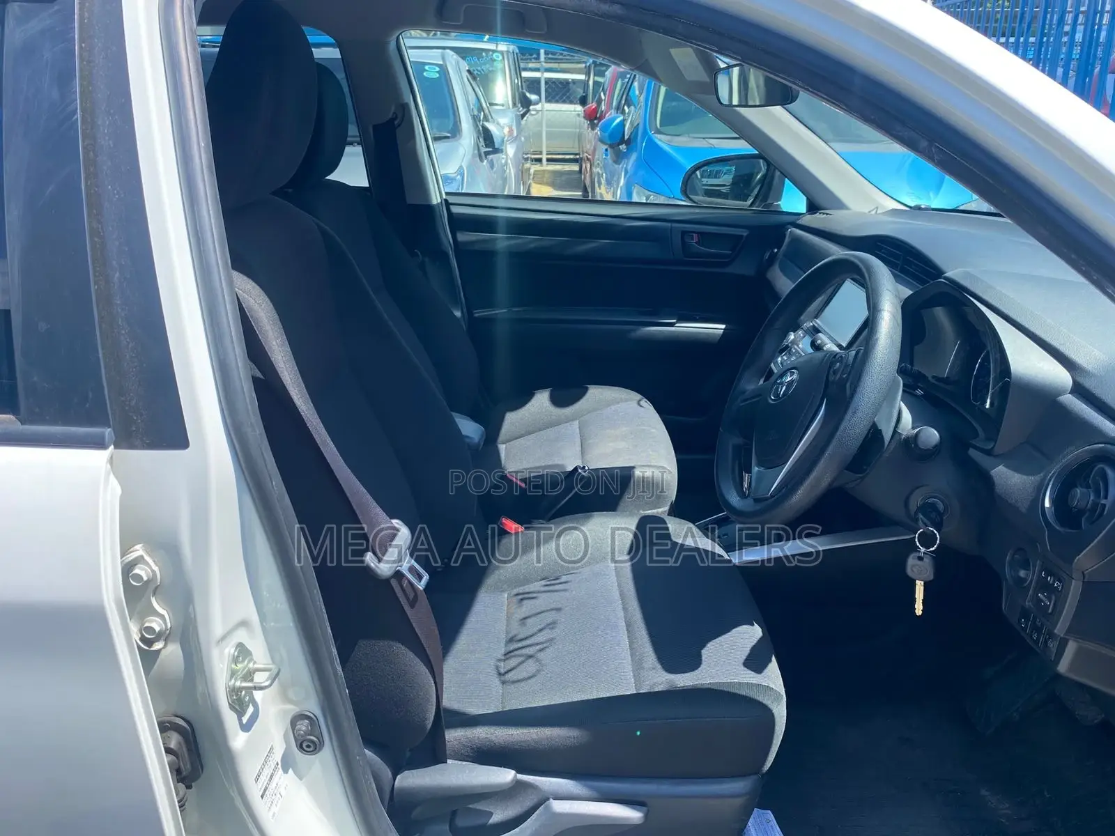 Toyota Corolla Fielder 2018 White