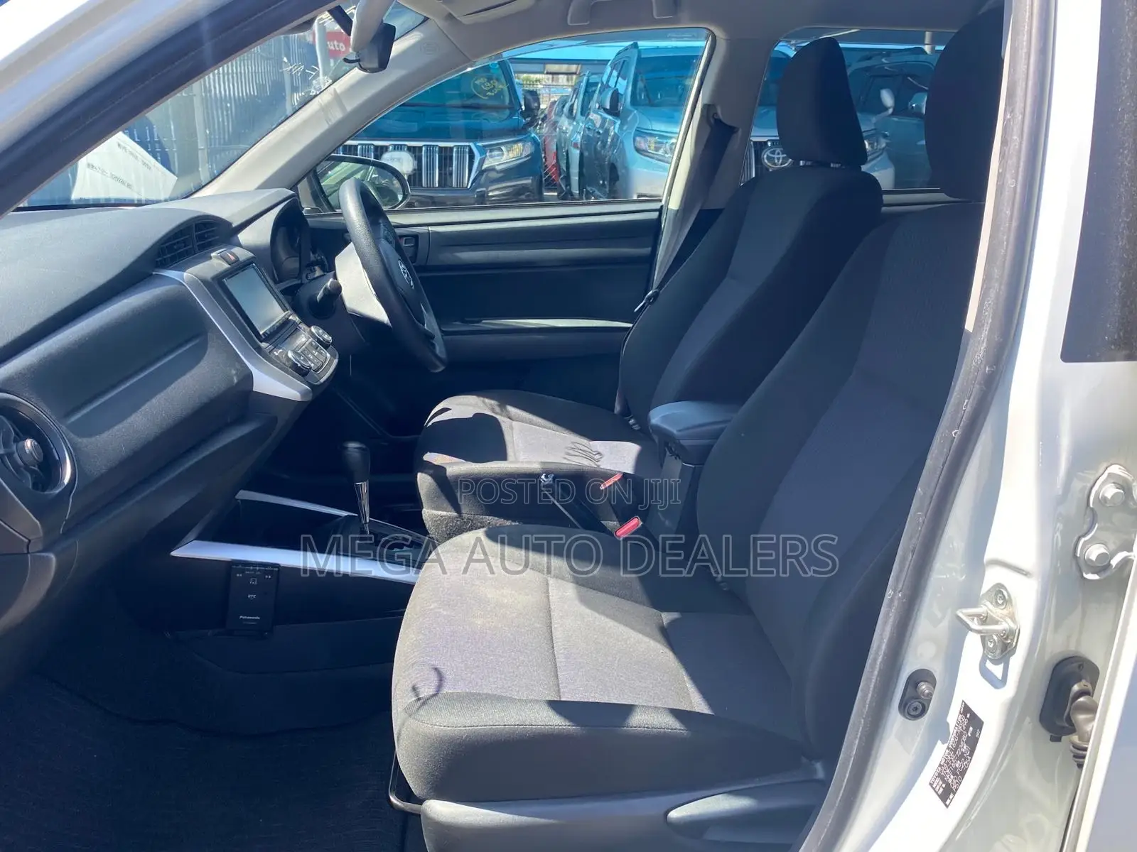 Toyota Corolla Fielder 2018 White
