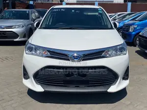 Toyota Corolla Fielder 2018 White