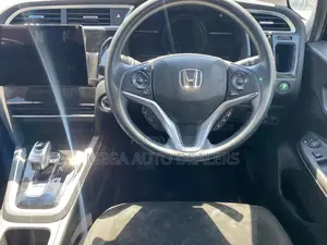 Honda Fit Shuttle 2018 Black